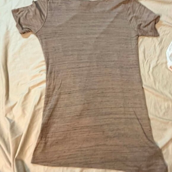 THREE Mixed Brands Short Sleeve Blouse Tops SM/MED/LG Tan, Ivory, Burgundy - Picture 4 of 14